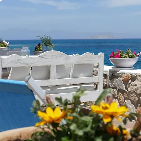 Kekrifalia Hotel Skála